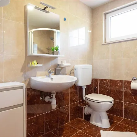 Two-bedroom In Vid